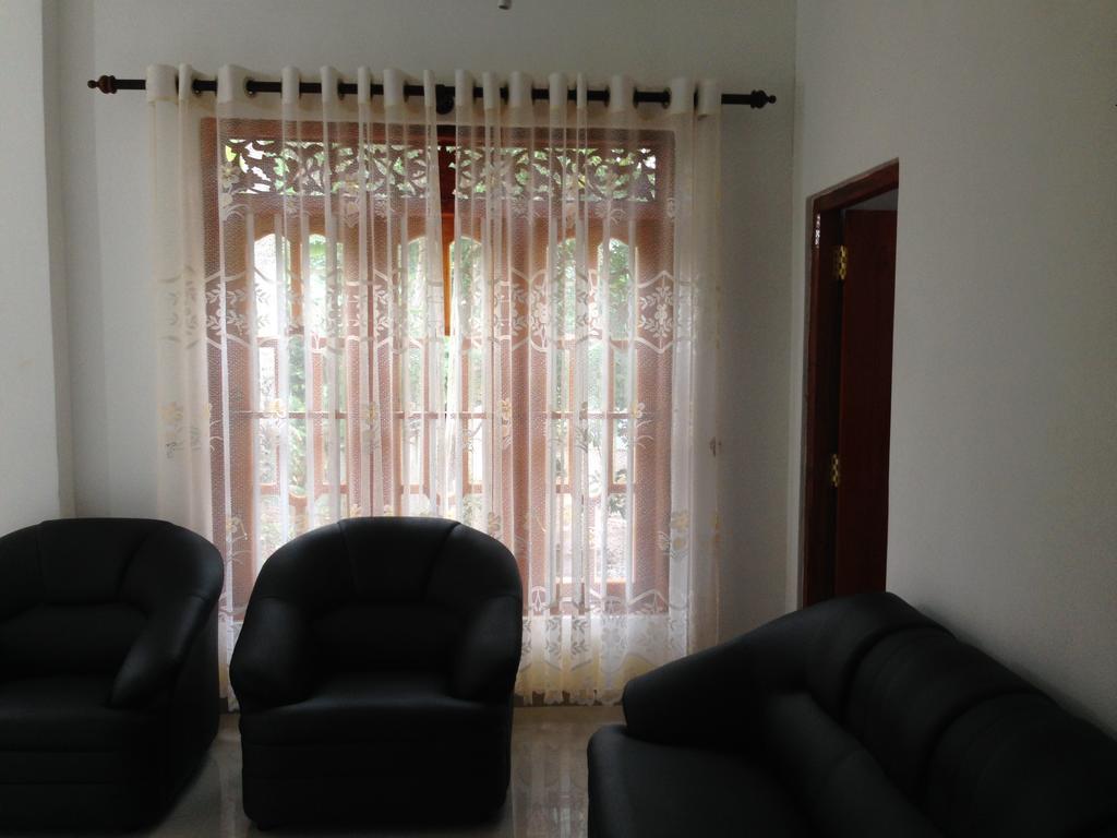 Sumudu Villa Hikkaduwa Extérieur photo
